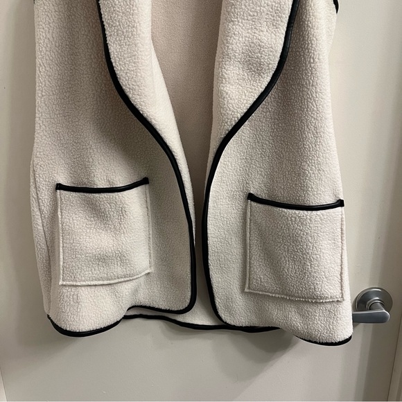 Sympli Polar Fleece Vest With Pockets Size Small - Picture 4 of 8